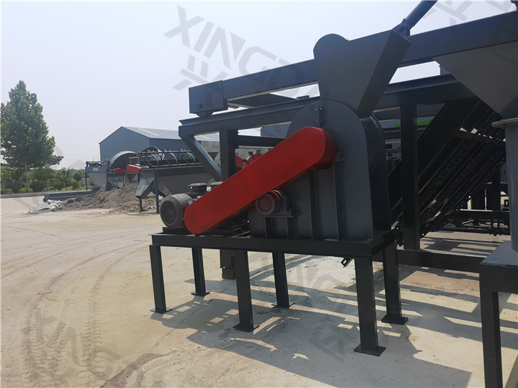 加工豬糞有機(jī)肥雙級(jí)粉碎機(jī)